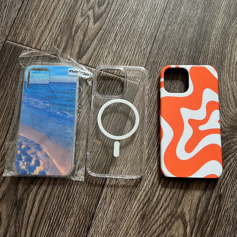 3 pack bundle of IPhone 12 Pro cases.